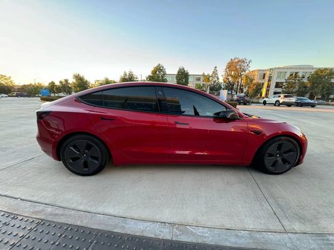 Used 2022 Tesla Model 3 RWD image 4