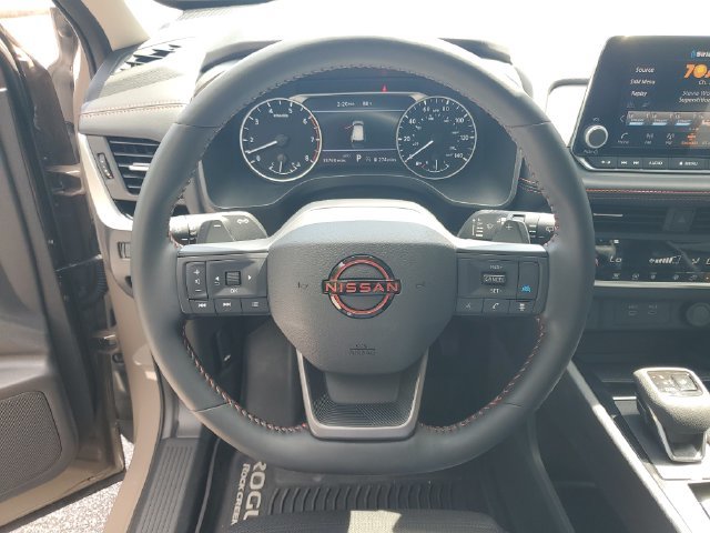 Certified 2026 Nissan Rogue SV AWD/4WD image 18