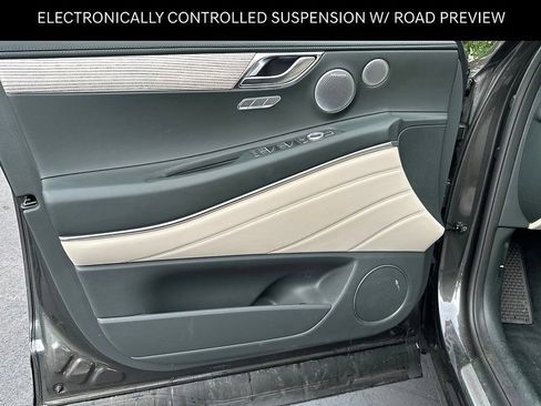 Certified 2026 Genesis GV80 2.5T Prestige AWD/4WD image 6