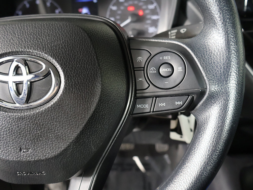 Used 2025 Toyota Corolla LE FWD image 36