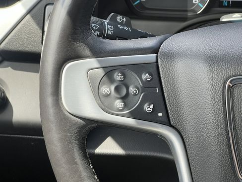 Used 2017 GMC Yukon XL SLT AWD/4WD image 19