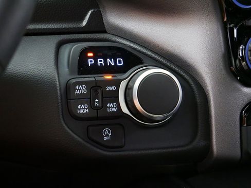 Certified 2025 RAM 1500 Big Horn image 29