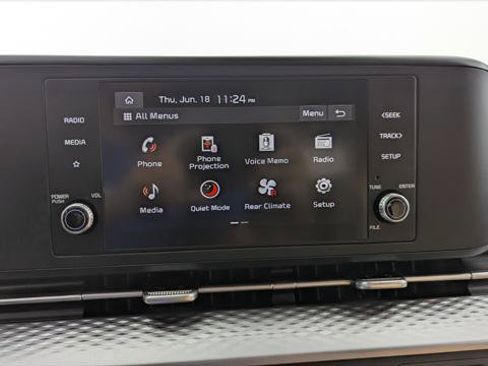 Used 2023 Kia Carnival LX FWD image 24