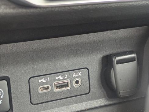 Used 2024 Nissan Sentra SV FWD image 20
