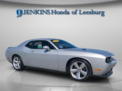 Used 2010 Dodge Challenger SRT8 w/ SRT Option Group II image 7