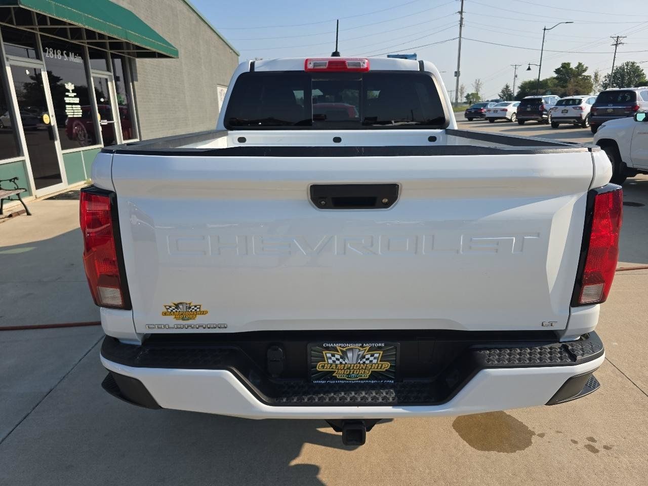 Used 2023 Chevrolet Colorado LT w/ LT Convenience Package II AWD/4WD image 4