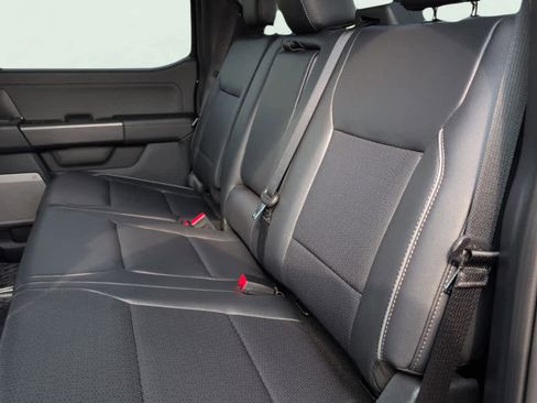 New 2025 Ford F150 Lariat w/ Equipment Group 501A Mid image 9