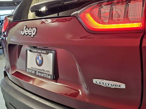 Used 2020 Jeep Cherokee Latitude image 7