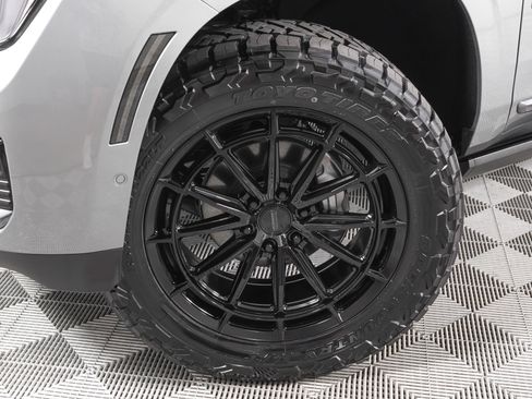 Used 2026 GMC Yukon XL Denali Ultimate w/ LPO, Floor Liner Package AWD/4WD image 35