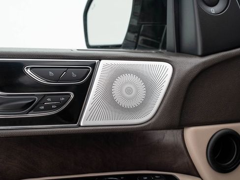 Used 2024 Lincoln Navigator L Reserve image 39