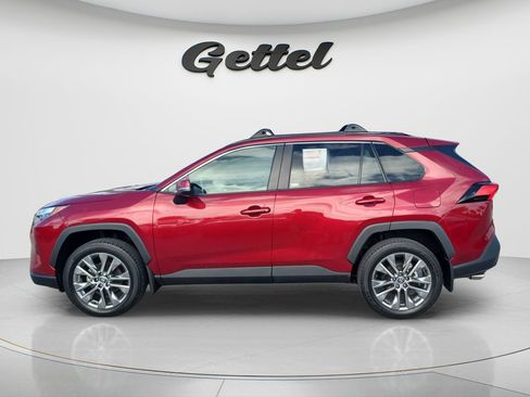 Certified 2025 Toyota RAV4 XLE Premium FWD image 7