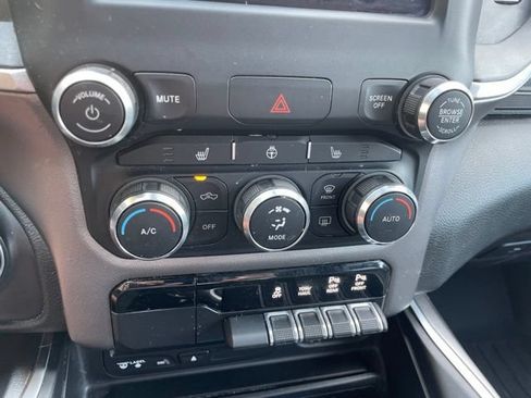 Used 2019 RAM 1500 Big Horn AWD/4WD image 39
