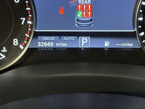 Used 2024 Nissan Armada SL image 21