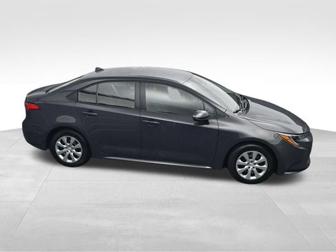 Used 2025 Toyota Corolla LE w/ Convenience Package FWD image 33
