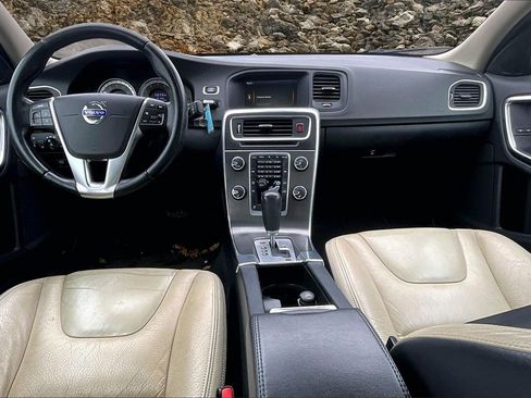 Used 2012 Volvo S60 T5 image 13