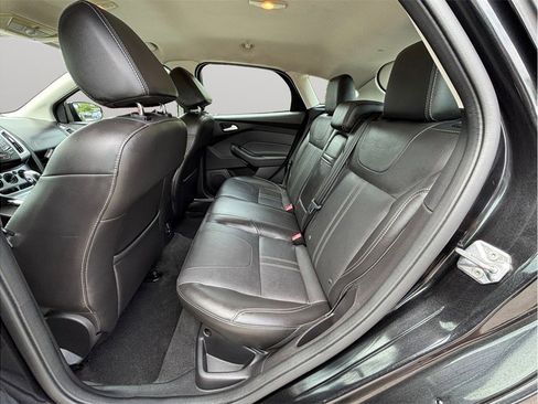Used 2013 Ford Focus SE FWD image 28