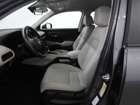 Used 2024 Honda HR-V LX image 12