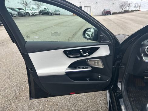 Used 2025 Mercedes-Benz C 300 4MATIC Sedan image 10