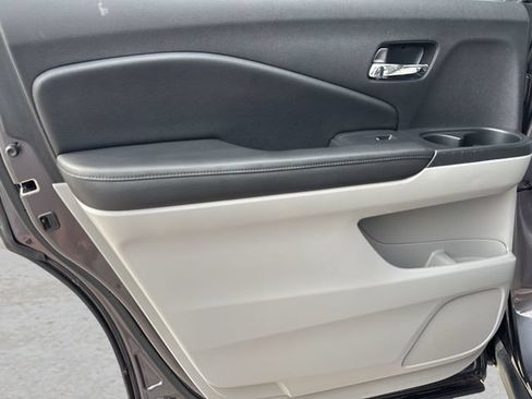 Used 2017 Honda Pilot EX-L image 13