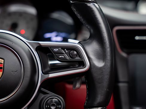 Used 2019 Porsche 911 Turbo image 47