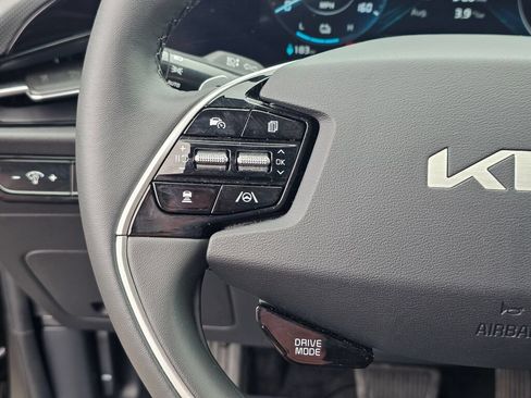 Certified 2025 Kia Niro Wind FWD image 36