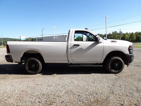 Used 2026 RAM 2500 Tradesman AWD/4WD image 5