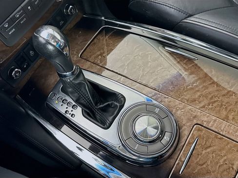 Used 2014 INFINITI QX80 2WD w/ Deluxe Touring Package image 20