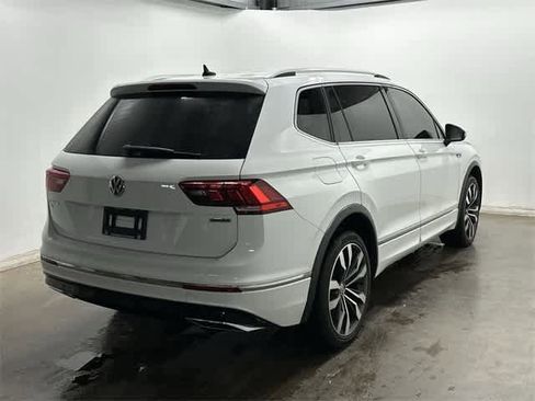 Certified 2020 Volkswagen Tiguan SEL Premium R-Line image 34