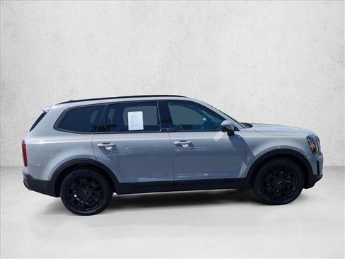 Used 2022 Kia Telluride EX w/ EX Premium Package AWD/4WD image 4
