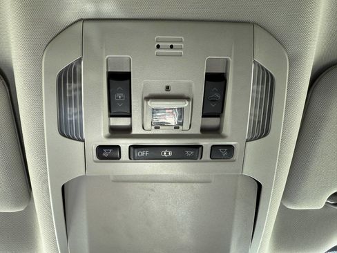 Used 2021 Toyota Highlander Platinum image 42