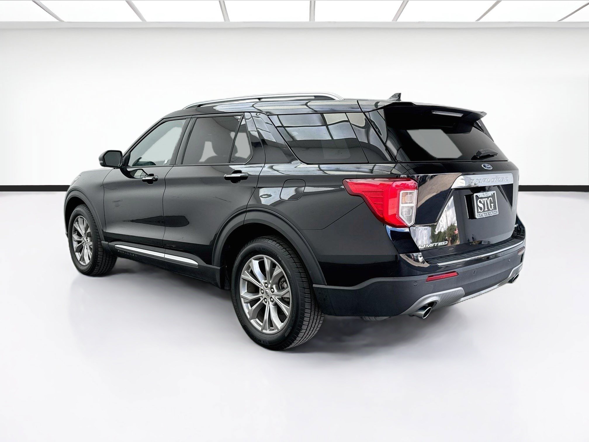 Used 2020 Ford Explorer Limited AWD/4WD image 6