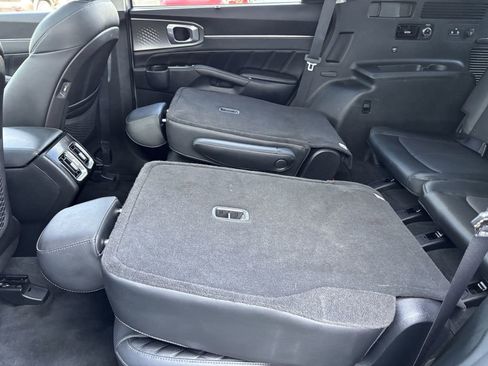 Used 2022 Kia Sorento SX AWD/4WD image 26