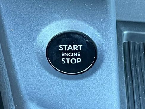 New 2026 Nissan Sentra SR w/ Floor Mat Package FWD image 29