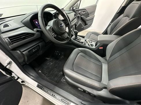 Used 2025 Subaru Crosstrek 2.5i Limited AWD/4WD image 17