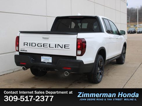 New 2026 Honda Ridgeline Black Edition image 2