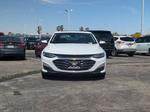 Used 2024 Chevrolet Malibu LT FWD image 3