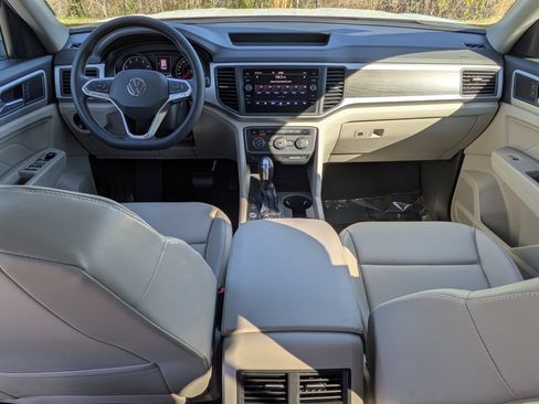 Used 2021 Volkswagen Atlas SE image 22