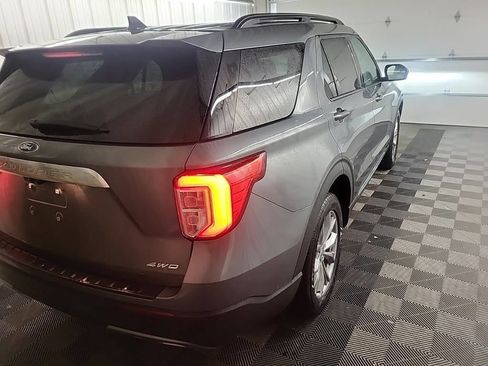 Used 2023 Ford Explorer XLT w/ Equipment Group 202A AWD/4WD image 14