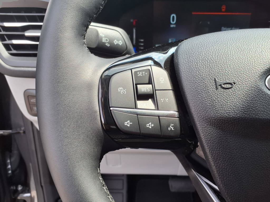 New 2024 Ford Escape SE FWD image 19