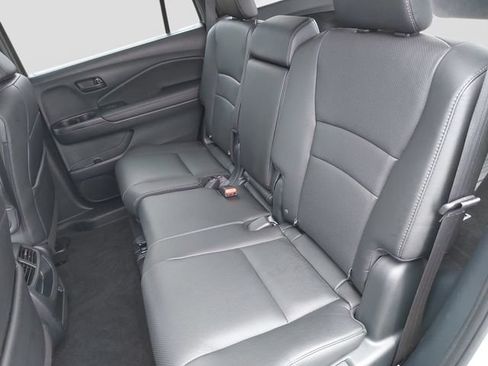 Used 2023 Honda Passport EX-L image 13