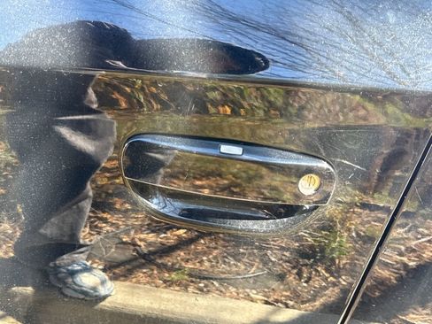 Used 2017 Dodge Charger SXT image 16