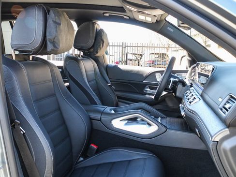 New 2026 Mercedes-Benz GLS 580 4MATIC image 18