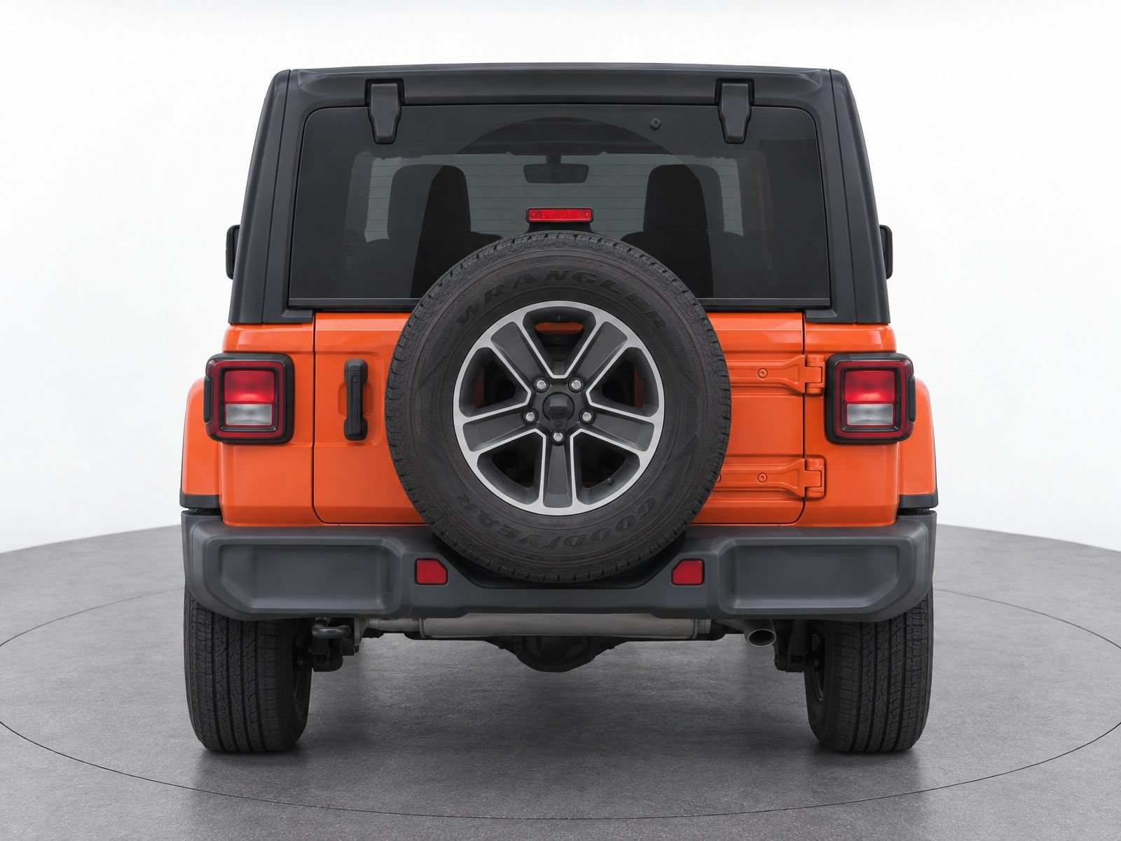Used 2023 Jeep Wrangler Unlimited Sahara AWD/4WD image 6