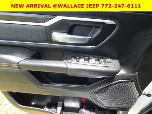 Used 2022 RAM 1500 Big Horn AWD/4WD image 9