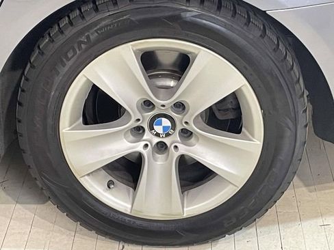 Used 2012 BMW 528i xDrive Sedan AWD/4WD image 13