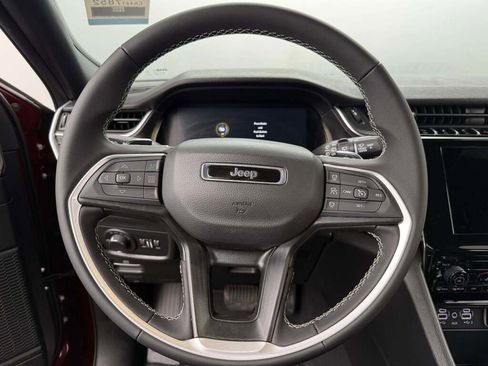 New 2025 Jeep Grand Cherokee Laredo image 26