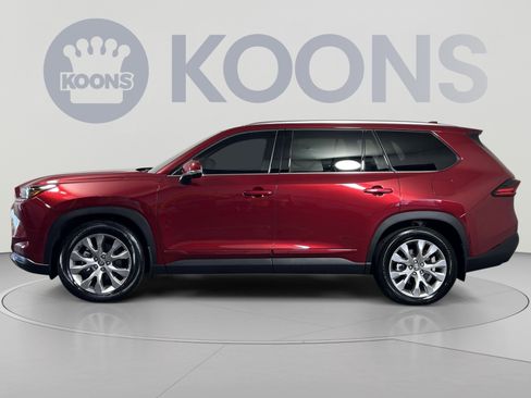 Used 2026 Toyota Grand Highlander AWD image 2