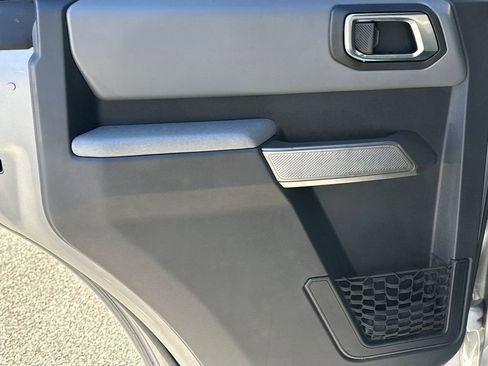 Used 2022 Ford Bronco Black Diamond image 22