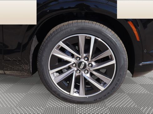 New 2026 Cadillac Vistiq Sport image 18