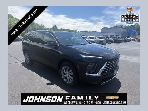 Used 2026 Buick Enclave Preferred AWD/4WD image 1